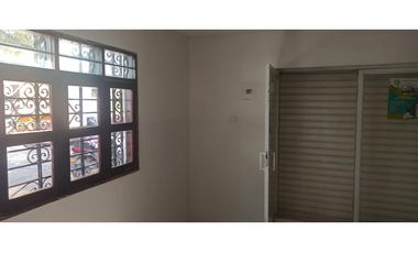 CASA ESQUINERO COMERCIAL 420M2 -  EN CENTRO HISTORICO DE SANTA MARTA