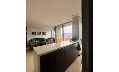 VENDO APARTAMENTO DUPLEX EN ALTOS DEL POBLADO MEDELLN