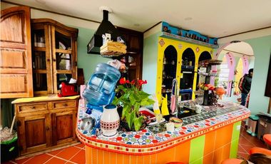 SE VENDE CASTILLO MODERNO 4.000 M2