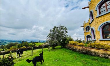 SE VENDE CASTILLO MODERNO 4.000 M2