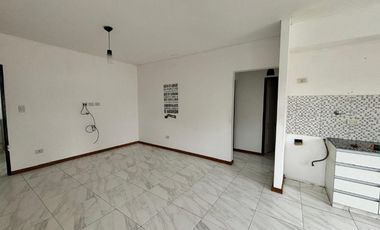 Departamento Tipo Casa en venta en Wilde Centro