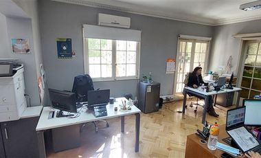 Oficina en Arriendo en Campos de Deportes / Los Pescadores