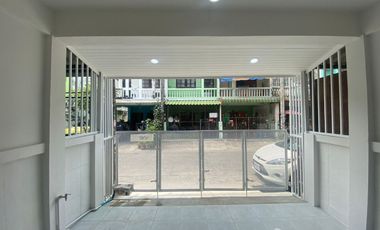 2 Bedroom Townhouse for sale in Khu Khot, Pathum Thani