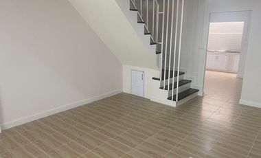 2 Bedroom Townhouse for sale in Khu Khot, Pathum Thani