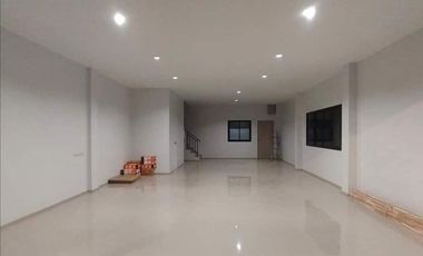 3 Bedroom Townhouse for sale in Hin Kong, Ratchaburi