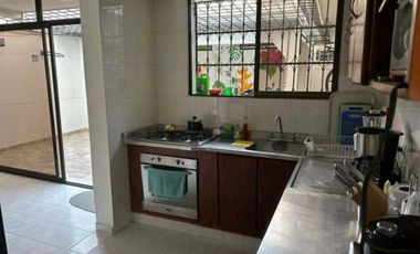 Se vende casa urbanización los angeles