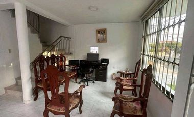 Se vende casa urbanización los angeles