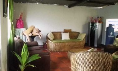 Casa Lote antes de llegar a La Mesa Cundi