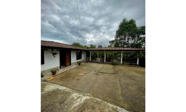 CASA FINCA EN VENTA MARINILLA