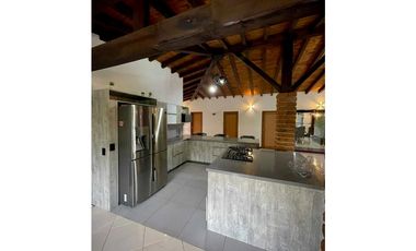 CASA FINCA EN VENTA MARINILLA