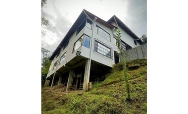 CASA FINCA EN VENTA MARINILLA