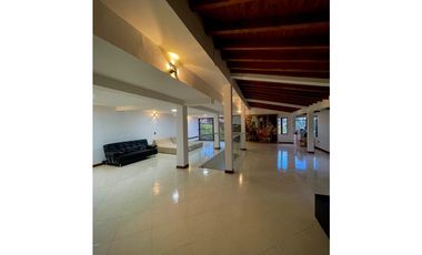 CASA FINCA EN VENTA MARINILLA