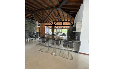 CASA FINCA EN VENTA MARINILLA