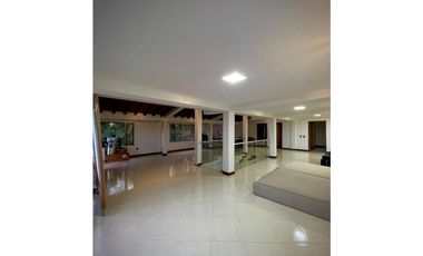 CASA FINCA EN VENTA MARINILLA