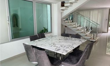 CASA DUPLEX EN VENTA EN VILLA CAMPESTRE