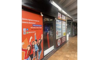 SE ALQUILA LOCAL CENTRO COMERCIAL BOLIVAR