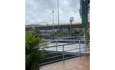 SE ALQUILA LOCAL CENTRO COMERCIAL BOLIVAR