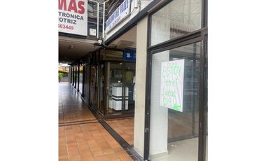 SE ALQUILA LOCAL CENTRO COMERCIAL BOLIVAR