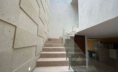 CASA NUEVA EN VENTA ALTOZANO, PRIVADO, SEGURO, VISTA PANORÁMICA, ACABADOS DE LUJ