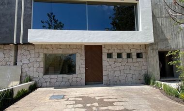 CASA NUEVA EN VENTA ALTOZANO, PRIVADO, SEGURO, VISTA PANORÁMICA, ACABADOS DE LUJ