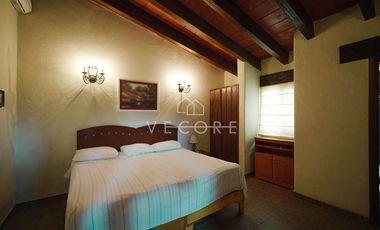 CASA CON TERRAZA EN VENTA EN ACATLÁN DE JUARÉZ, GUADALAJARA