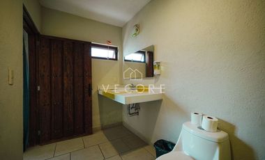 CASA CON TERRAZA EN VENTA EN ACATLÁN DE JUARÉZ, GUADALAJARA