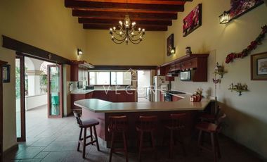 CASA CON TERRAZA EN VENTA EN ACATLÁN DE JUARÉZ, GUADALAJARA