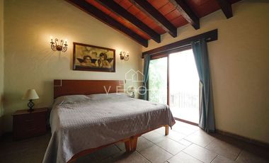 CASA CON TERRAZA EN VENTA EN ACATLÁN DE JUARÉZ, GUADALAJARA