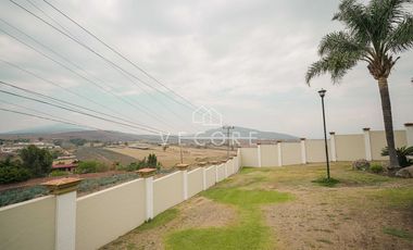 CASA CON TERRAZA EN VENTA EN ACATLÁN DE JUARÉZ, GUADALAJARA
