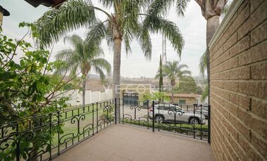 CASA CON TERRAZA EN VENTA EN ACATLÁN DE JUARÉZ, GUADALAJARA