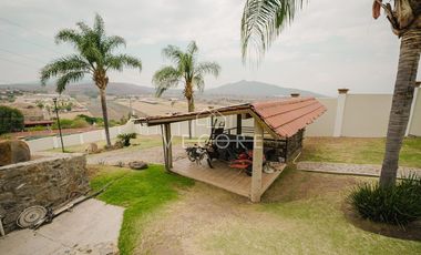 CASA CON TERRAZA EN VENTA EN ACATLÁN DE JUARÉZ, GUADALAJARA