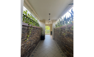 Alquiler de apartamento en Clayton, Embassy club