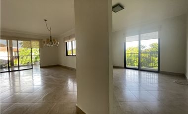 Alquiler de apartamento en Clayton, Embassy club
