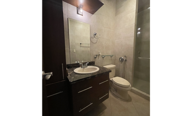 Alquiler de apartamento en Clayton, Embassy club