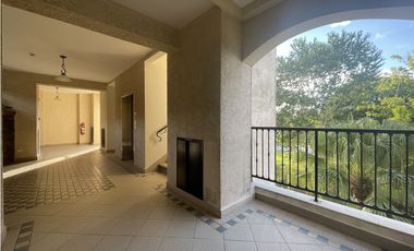 Alquiler de apartamento en Clayton, Embassy club