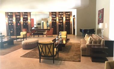 Alquiler de apartamento en Clayton, Embassy club