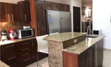 Alquiler de apartamento en Clayton, Embassy club