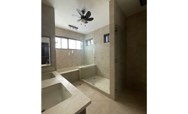 Alquiler de apartamento en Clayton, Embassy club