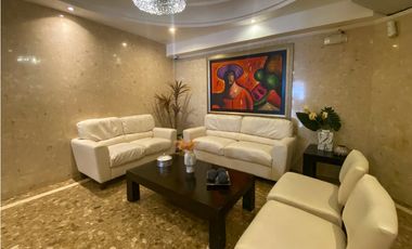 Venta de apartamento en Avenida Balboa, PH Roca Mar