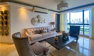 Venta de apartamento en Avenida Balboa, PH Roca Mar