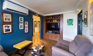 Venta de apartamento en Avenida Balboa, PH Roca Mar