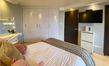 Venta de apartamento en Avenida Balboa, PH Roca Mar