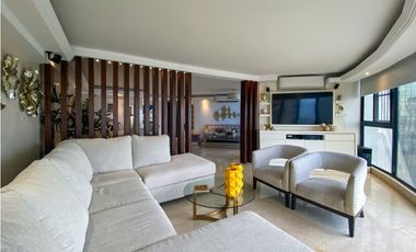 Venta de apartamento en Avenida Balboa, PH Roca Mar