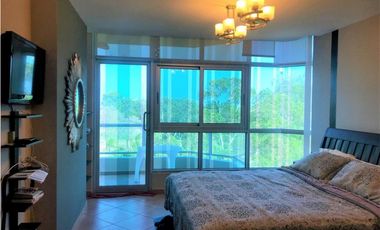 Venta: Apartamento de playa en Coronado Golf