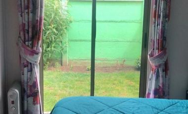 Arrienda casa dos pisos amoblada Plaza Sta  María