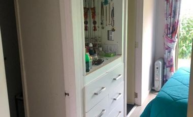 Arrienda casa dos pisos amoblada Plaza Sta  María