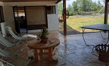 Vende Parcela 5000m2 con 2 casas