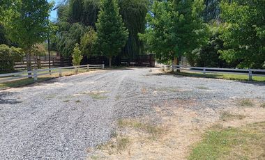 Vende Parcela 5000m2 con 2 casas