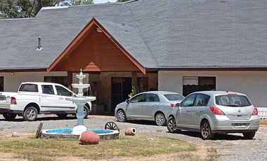 Vende Parcela 5000m2 con 2 casas