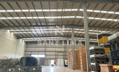 FRACC. IND. SANTA ELENA: NAVE INDUSTRIAL Y BODEGAS CON RAMPA NIVELADORA